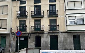Mendezona House